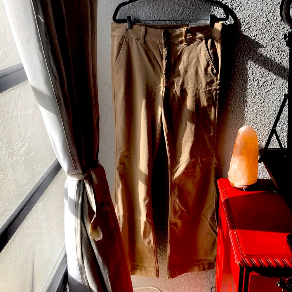 AE khakis, hi-rise artist super stretch